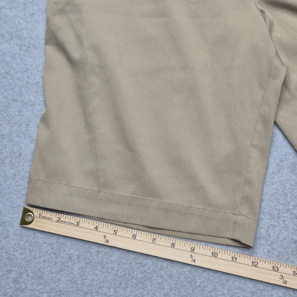 Nike Golf Dri-FIT Shorts Mens 34 Beige Tan Flat Front Stretch Lightweight